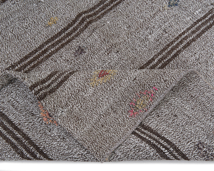 Gray Kilim Rug 6' 4" x 7' 2" | No. VR33773