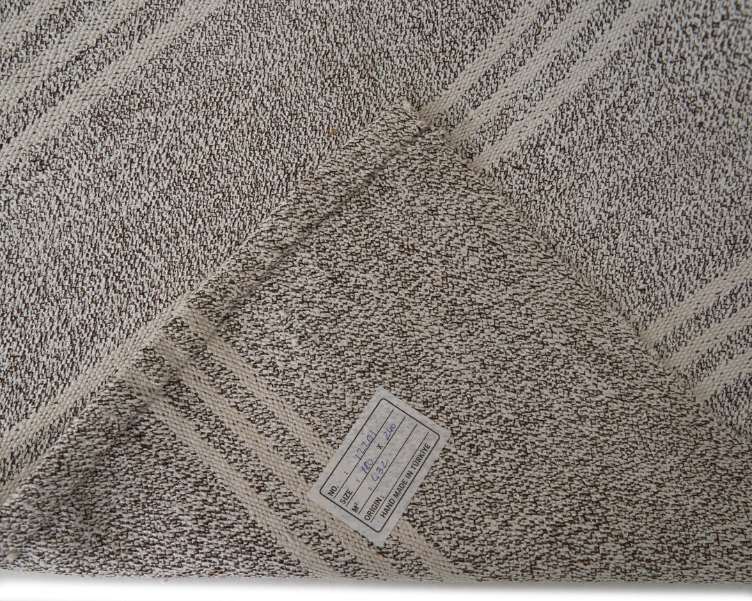 Gray Kilim Rug 6' 4" x 8' 10" | No. VR85148