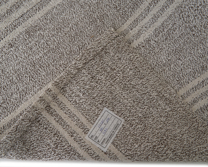 Gray Kilim Rug 6' 4" x 8' 10" | No. VR85148