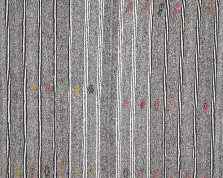 Gray Kilim Rug 6' 1" x 7' 4" | No. VR39816