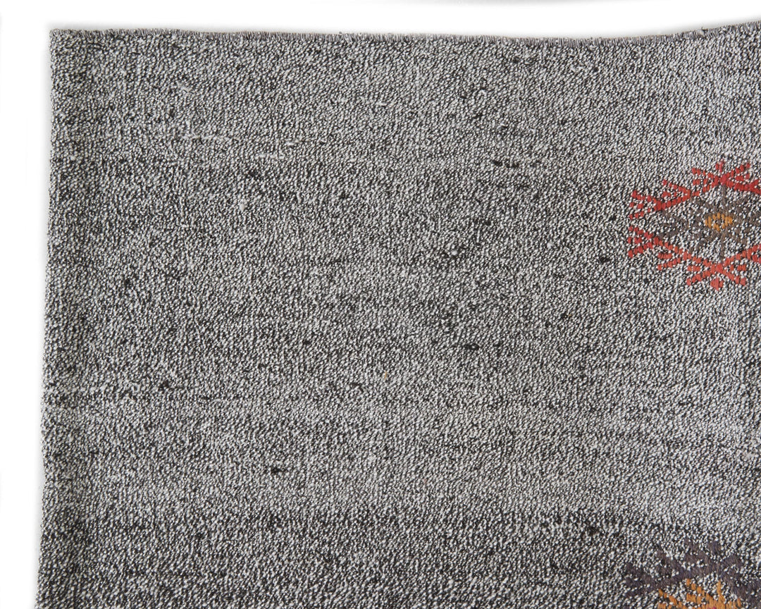 Gray Kilim Rug 6' 10" x 8' 2" | No. VR27832