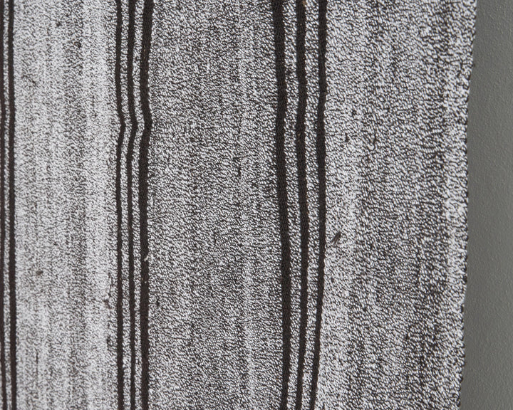 Gray Kilim Rug 5' 7" x 8' 6" | No. VR98043