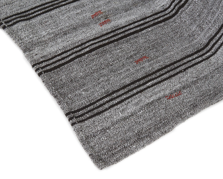 Gray Kilim Rug 5' 7" x 8' 6" | No. VR98043