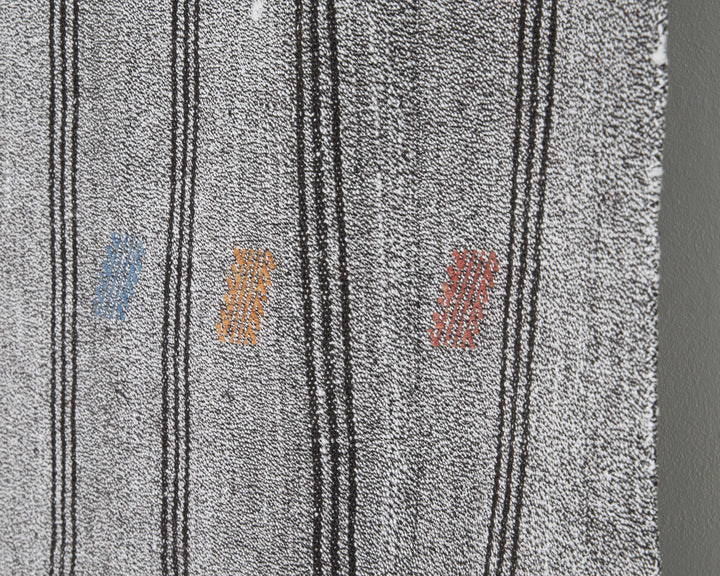 Gray Kilim Rug 6' 2" x 7' 11" | No. VR16671