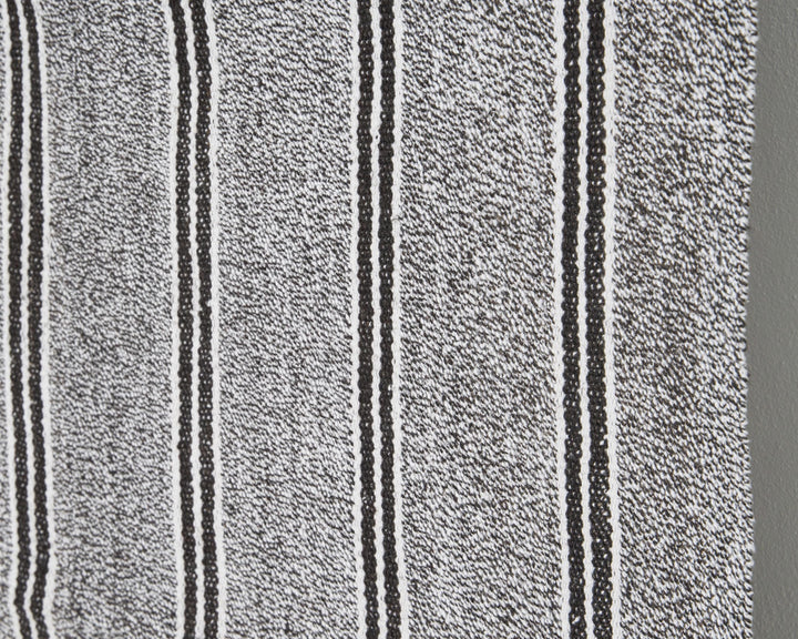Gray Kilim Rug 5' 5" x 6' 9" | No. VR40170