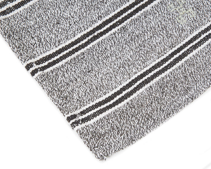 Gray Kilim Rug 5' 5" x 6' 9" | No. VR40170