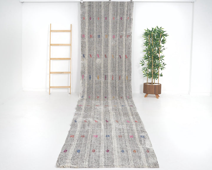 Runner Rug 3' 4" x 20' 4" | No. VR97605