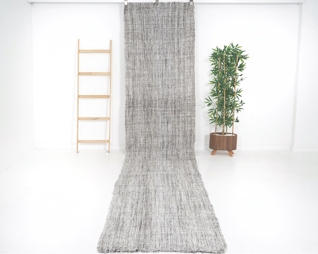Runner Rug 2' 10" x 20' | No. VR88036