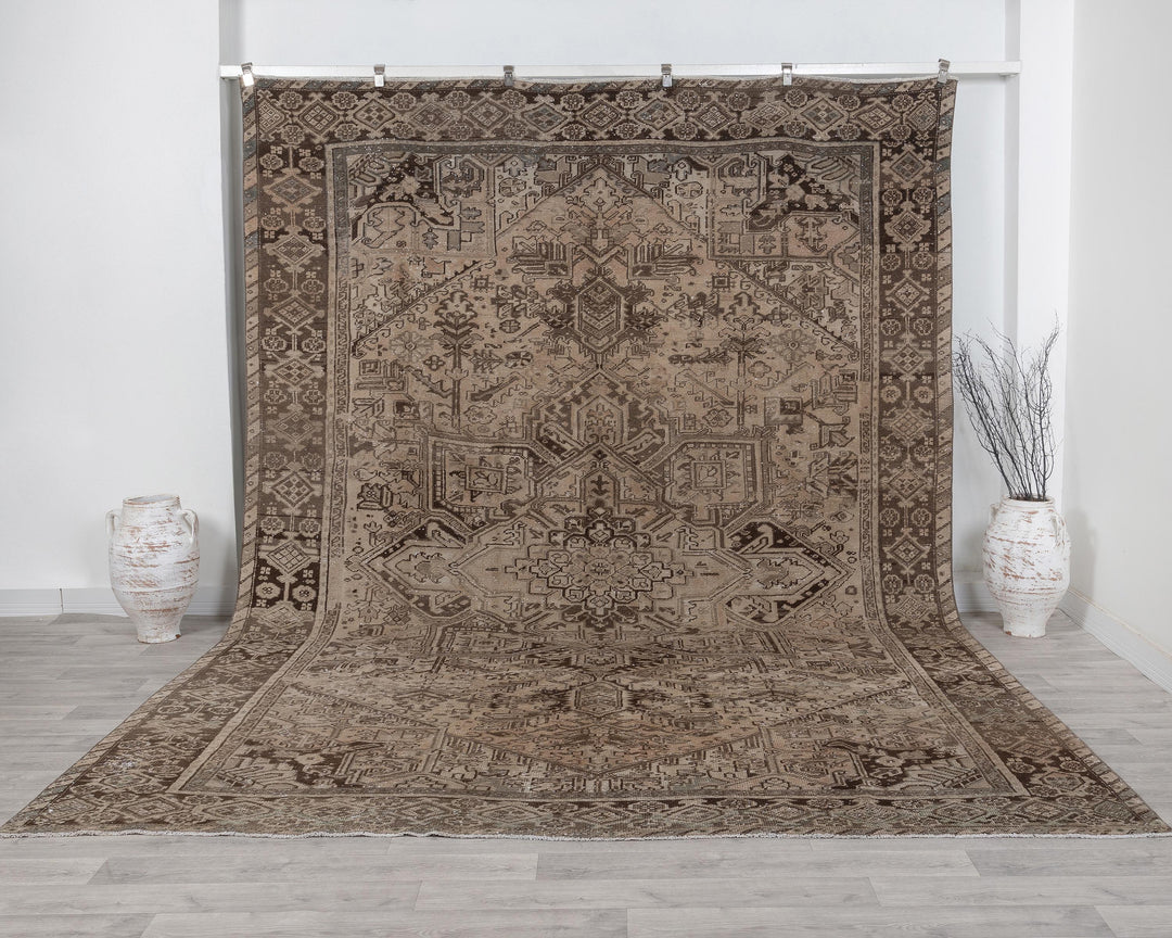 Beige Oushak Rug 9' x 12' 4" | No. VR30788
