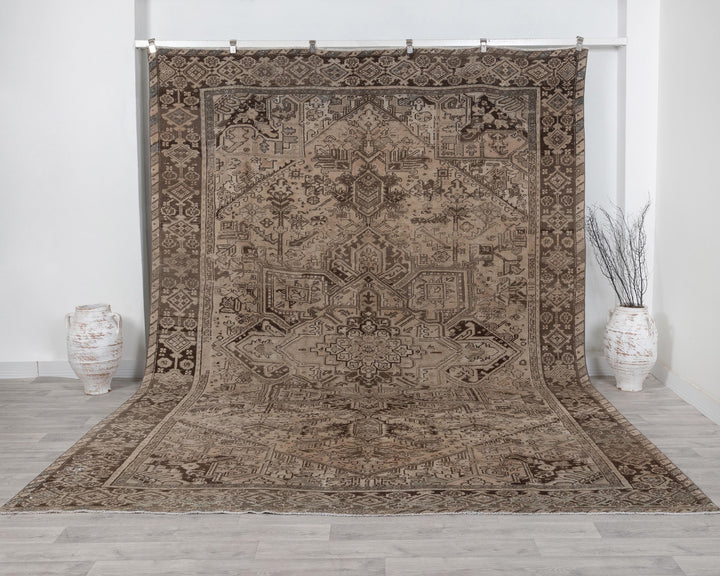 Beige Oushak Rug 9' x 12' 4" | No. VR30788