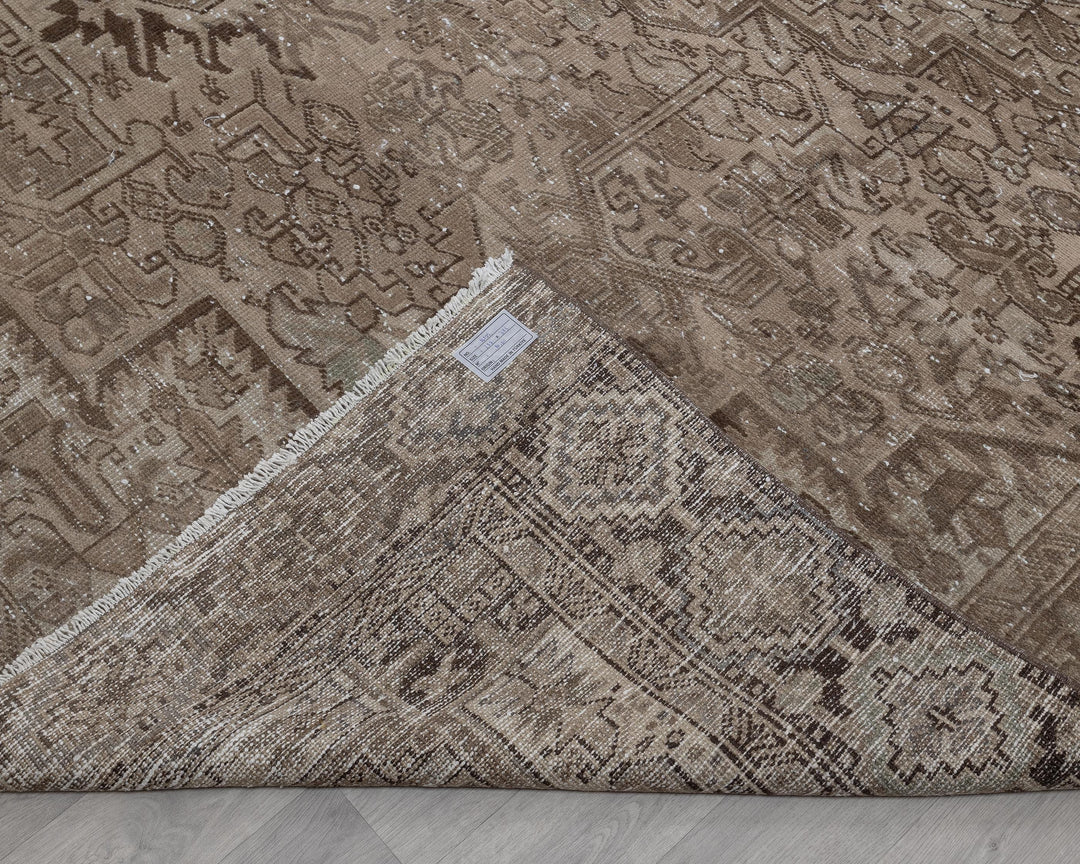 Neutral Oushak Rug 9' 5" x 12' 4" | No. VR87354