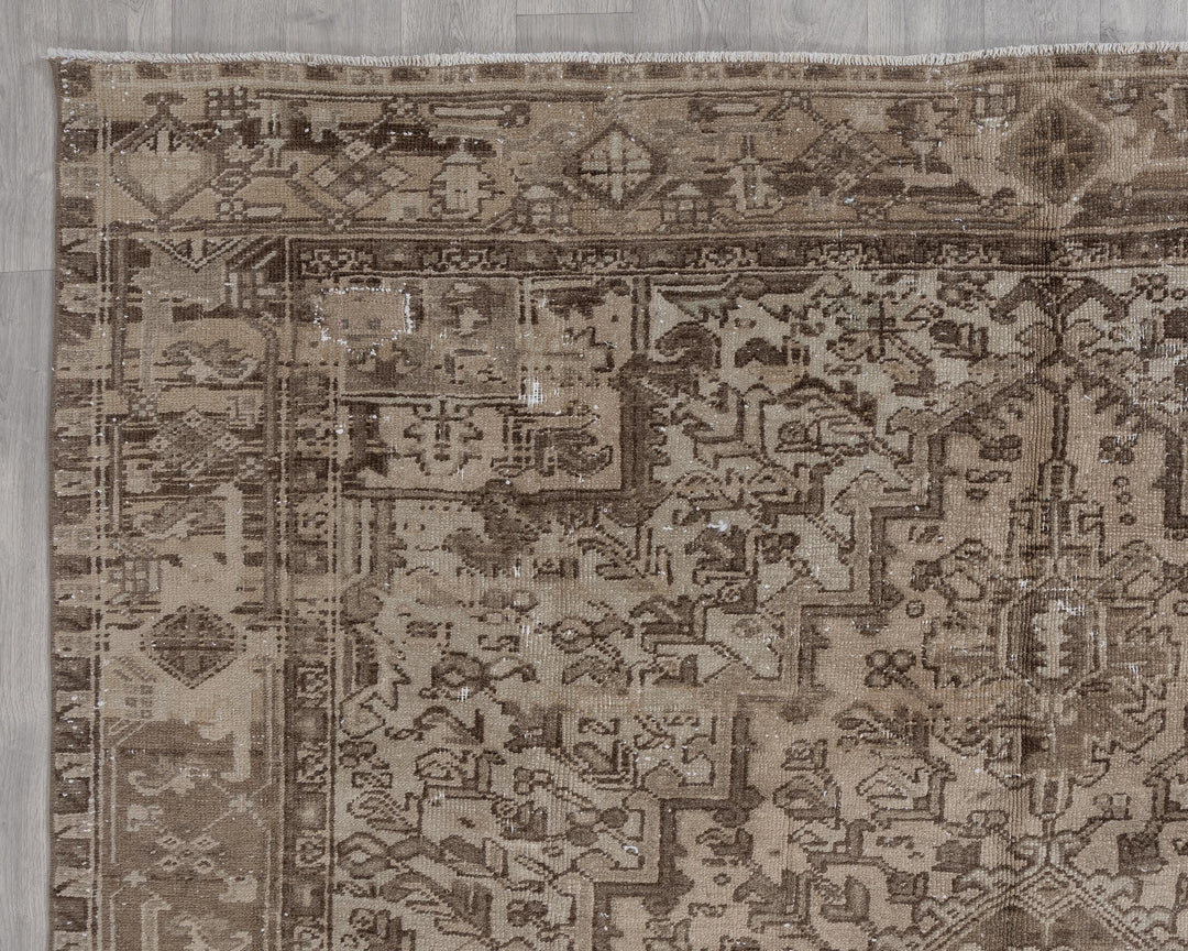 Neutral Oushak Rug 6' 11" x 10' 5" | No. VR54550