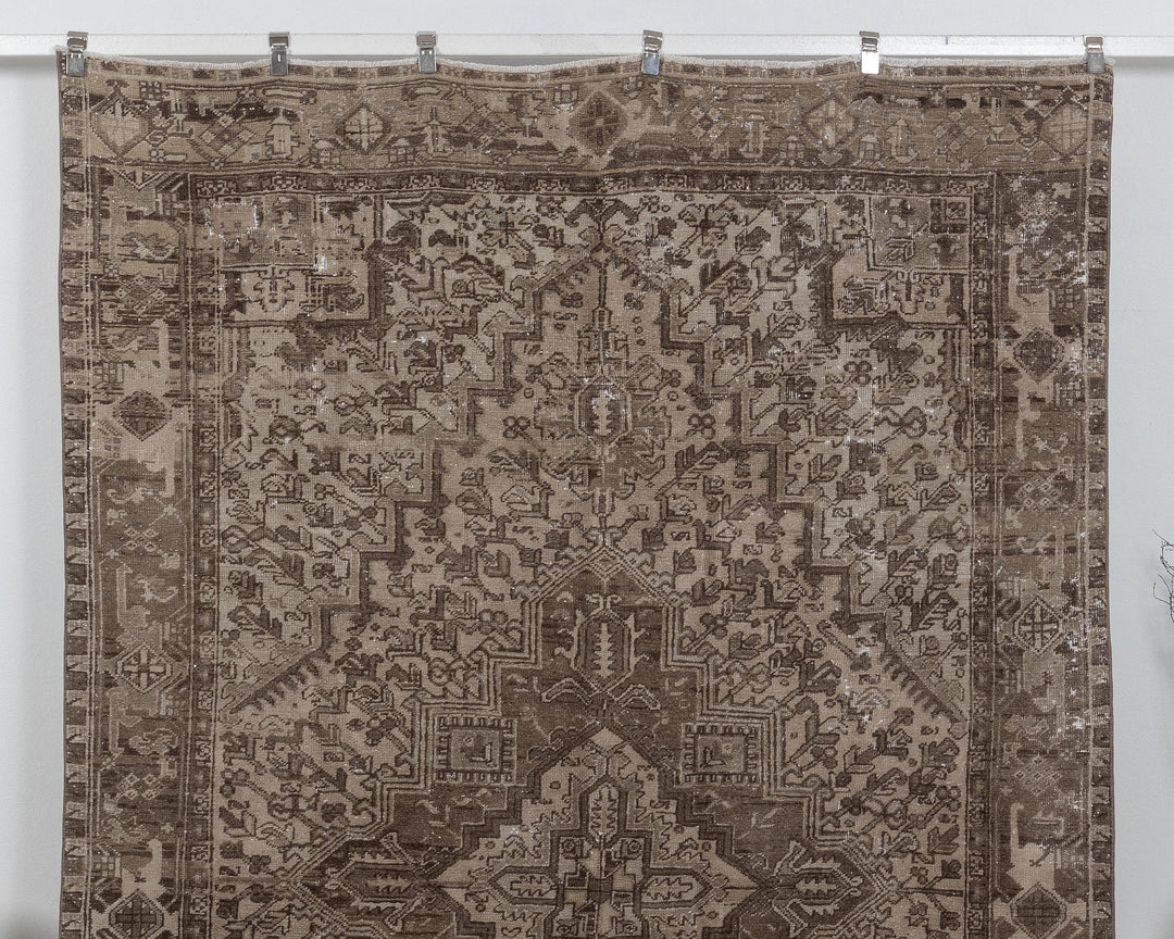 Neutral Oushak Rug 6' 11" x 10' 5" | No. VR54550
