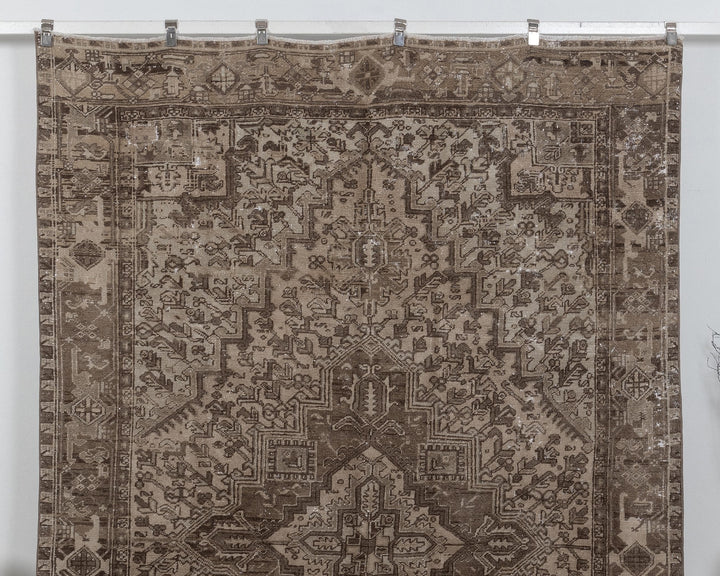 Neutral Oushak Rug 6' 11" x 10' 5" | No. VR54550