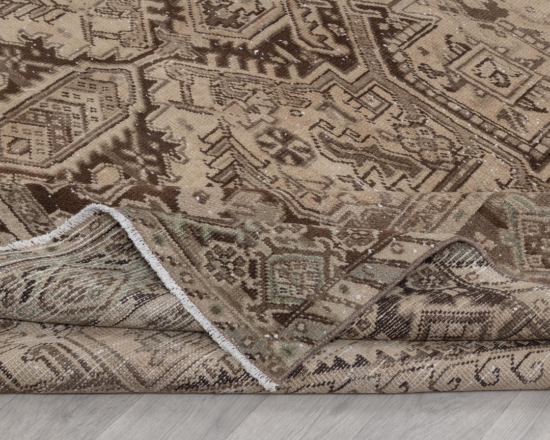 Beige Oushak Rug 9' x 12' 4" | No. VR30788