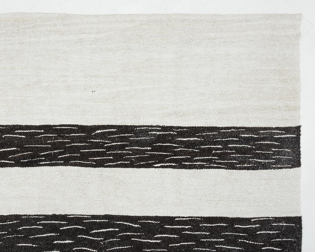 Black Kilim Rug 10' x 13' 3" | No. VR18726