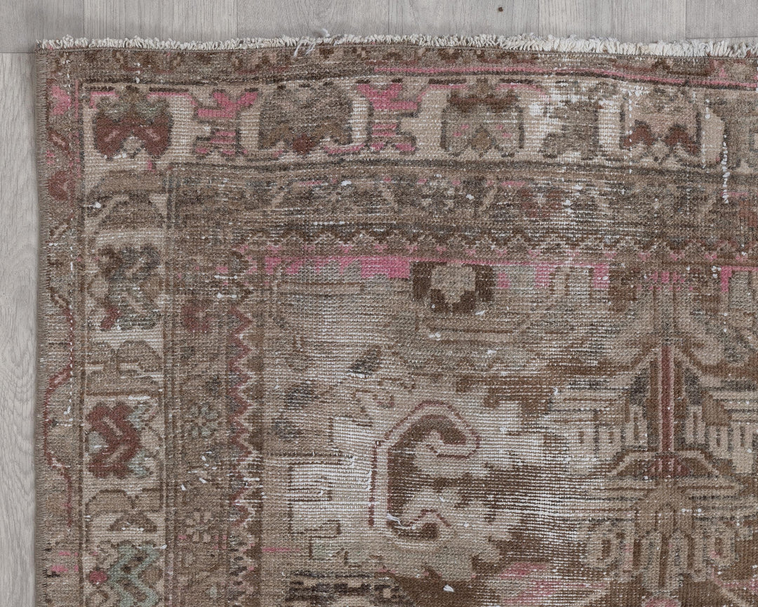 Runner Rug 3' 6" x 9' 6" | No. VR42590