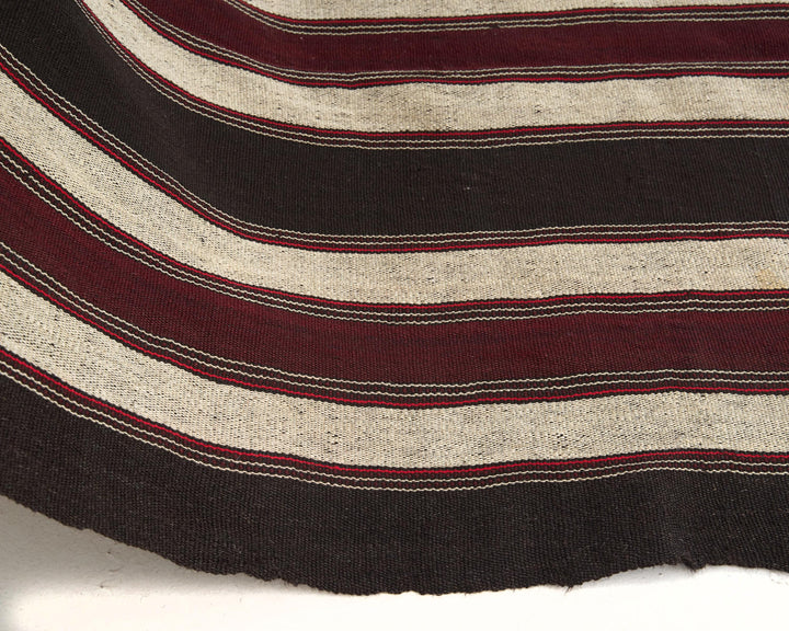Brown Kilim Rug 7' 2" x 11' 3" | No. VR64476
