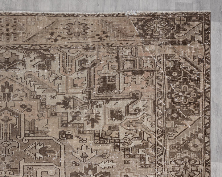 Brown Oushak Rug 9' 3" x 12' 4" | No. VR35755