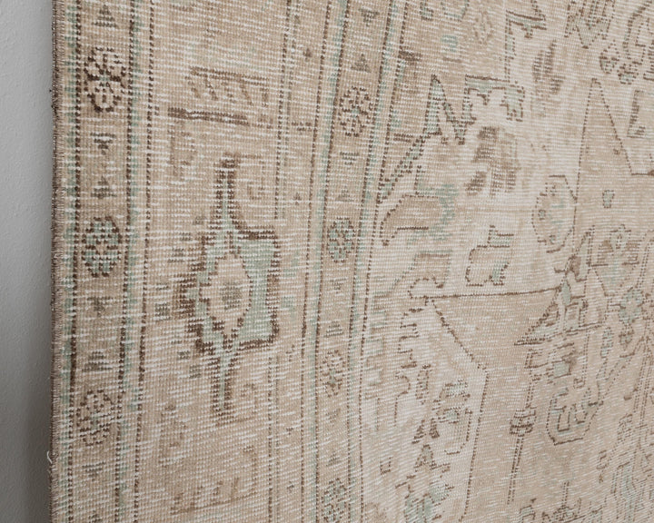 Beige Oushak Rug 9' 6" x 12' 8" | No. VR23603
