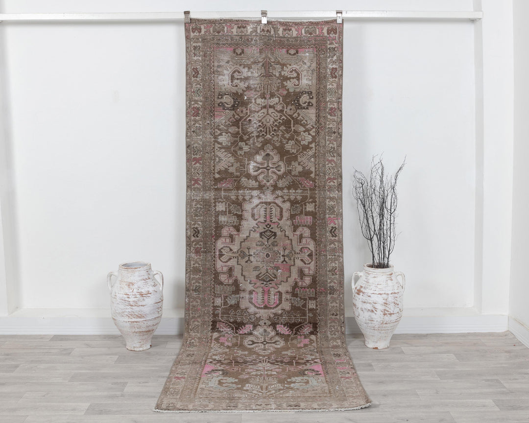 Runner Rug 3' 6" x 9' 6" | No. VR42590