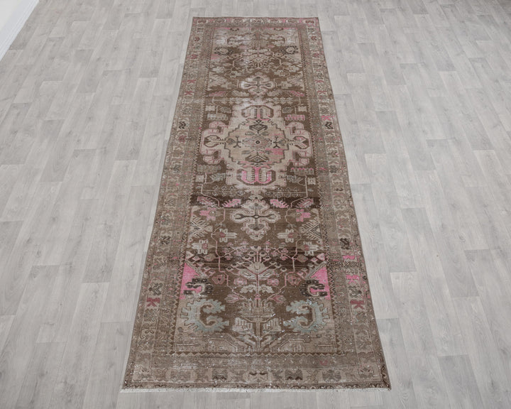 Runner Rug 3' 6" x 9' 6" | No. VR42590