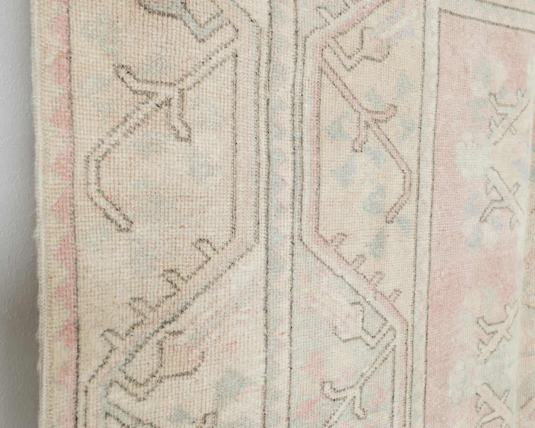 Beige Oushak Rug 5' x 8' | No. VR87334