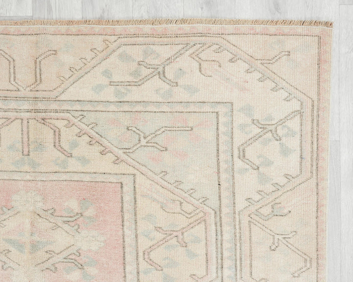 Beige Oushak Rug 5' x 8' | No. VR87334