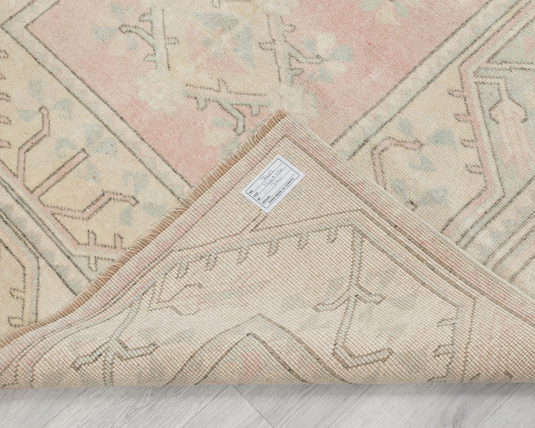 Beige Oushak Rug 5' x 8' | No. VR87334
