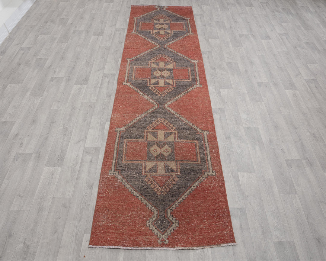 Runner Rug 2' 9" x 11' 6" | No. VR97700