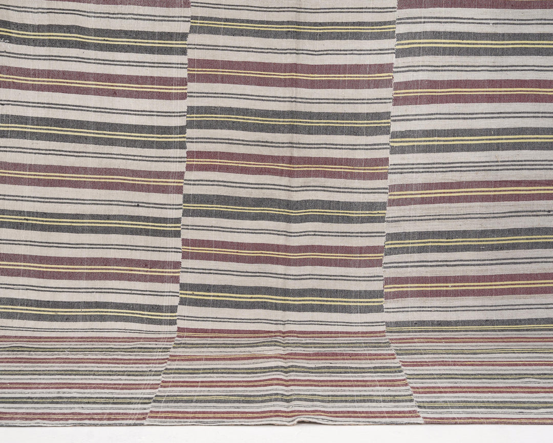 Kilim Rug 5' 11" x 9' 8" | No. VR40372