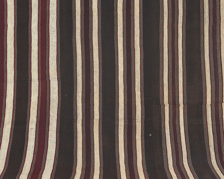 Brown Kilim Rug 7' 2" x 11' 3" | No. VR64476