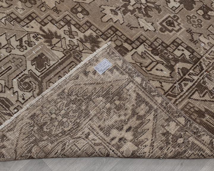Brown Oushak Rug 9' 3" x 12' 4" | No. VR35755