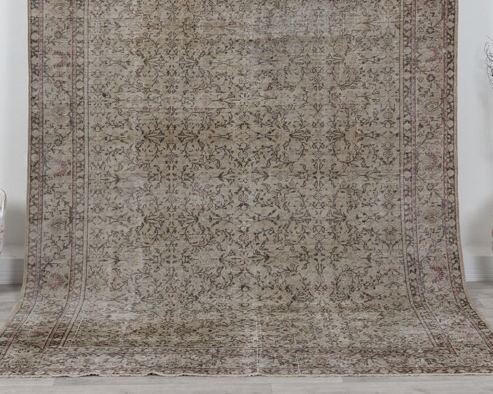 Oushak Rug 6' 4" x 9' 4" | No. VR65907