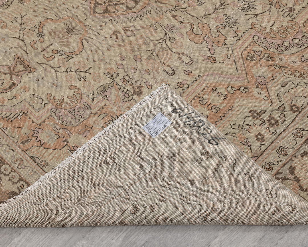 Pastel Oushak Rug 6' 5" x 9' 5" | No. VR59877