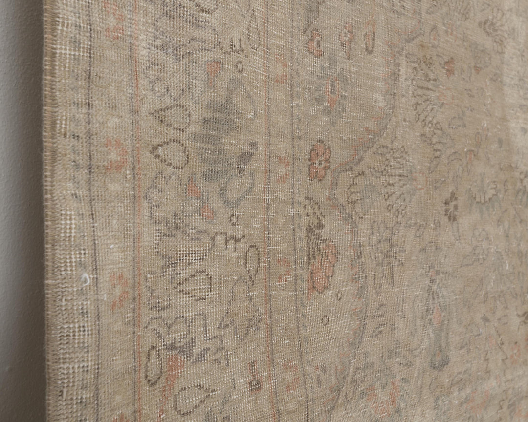 Faded Oushak Rug 6' 5" x 9' 5" | No. VR69097