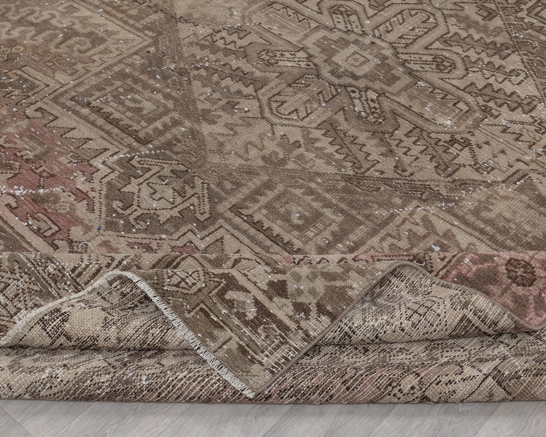 Neutral Oushak Rug 8' x 11' | No. VR98975