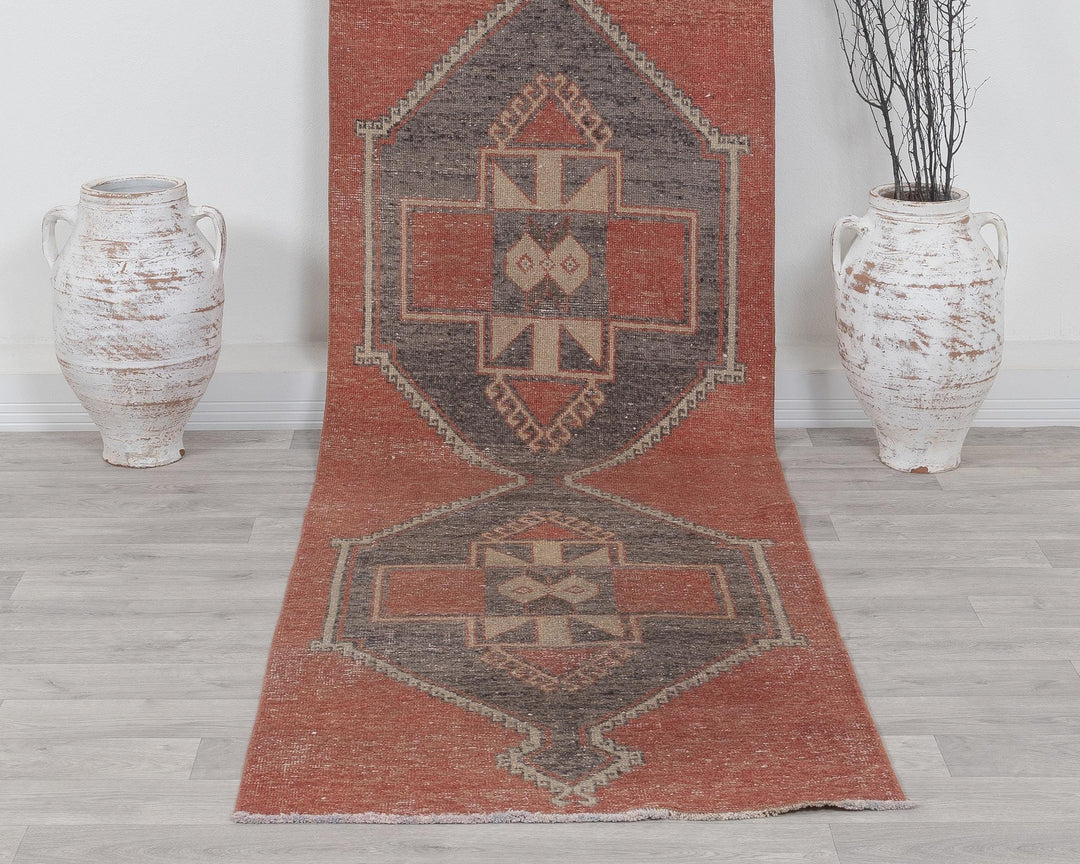 Runner Rug 2' 9" x 11' 6" | No. VR97700