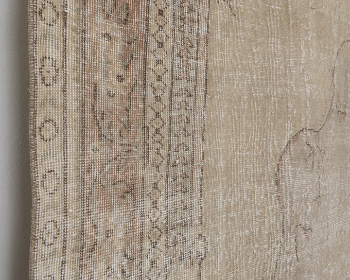 Beige Oushak Rug 7' x 10' | No. VR25806