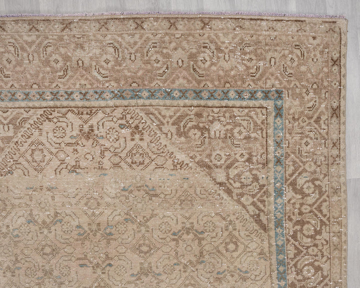 Beige Oushak Rug 6' 9" x 9' 8" | No. VR47879