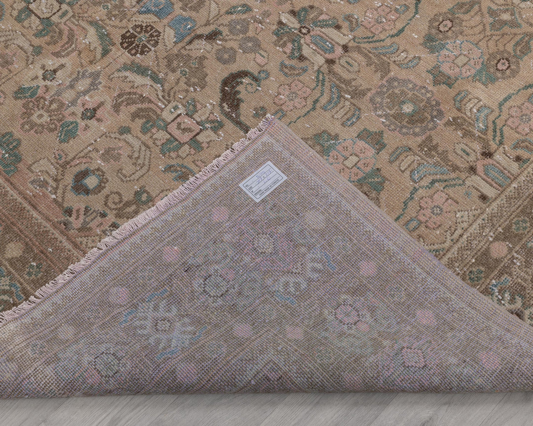 Neutral Oushak Rug 7' 1" x 10' 1" | No. VR55871