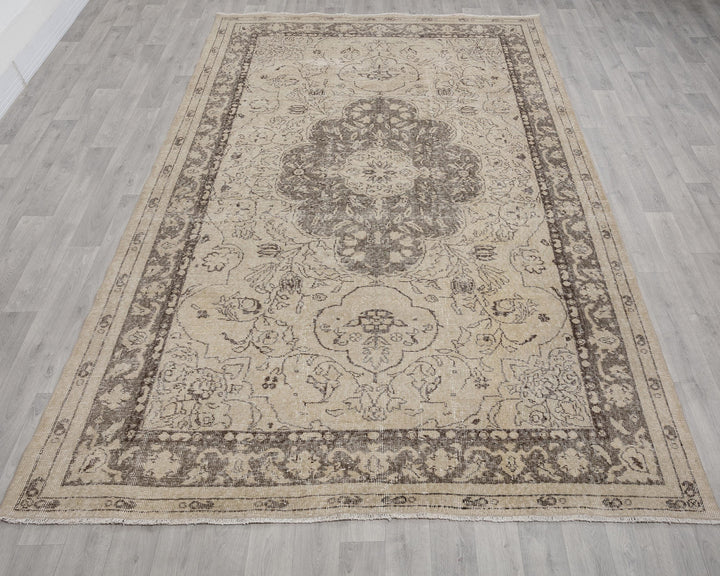 Oushak Rug 6' 7" x 10' 4" | No. VR10859