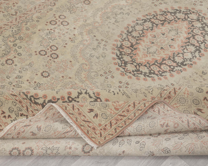 Oushak Rug 6' 5" x 9' 3" | No. VR11008