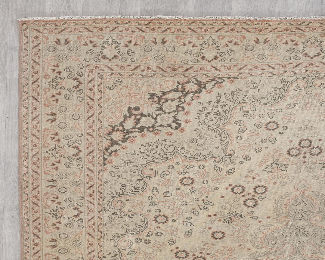 Oushak Rug 6' 5" x 9' 3" | No. VR11008