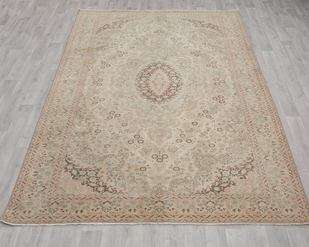 Oushak Rug 6' 5" x 9' 3" | No. VR11008