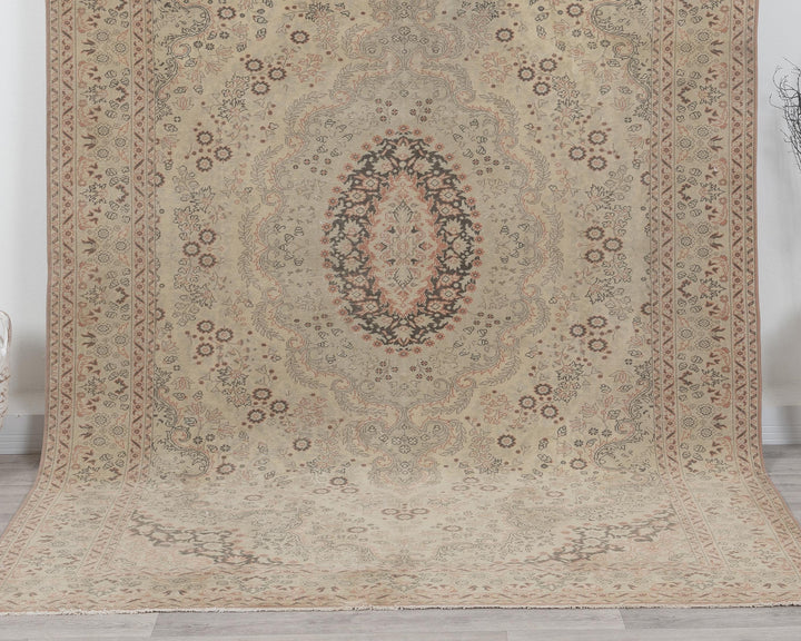 Oushak Rug 6' 5" x 9' 3" | No. VR11008