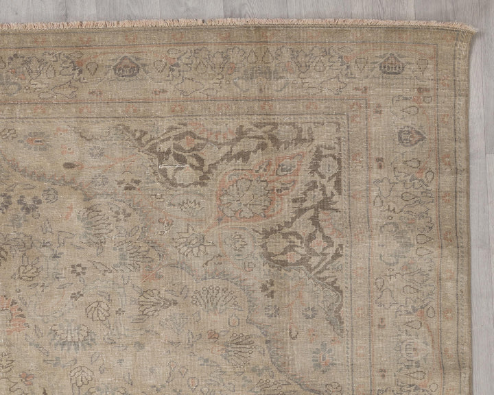 Faded Oushak Rug 6' 5" x 9' 5" | No. VR69097