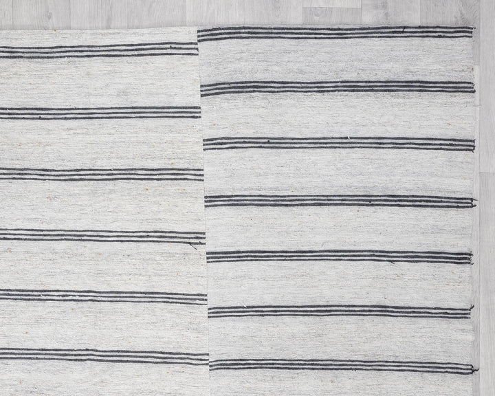 Faded Kilim Rug 7' 7" x 11' 6" | No. VR49689