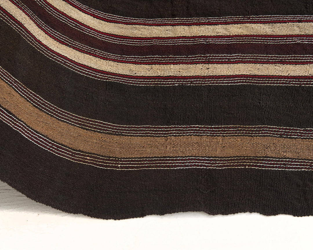 Brown Kilim Rug 6' 10" x 11' 2" | No. VR92177