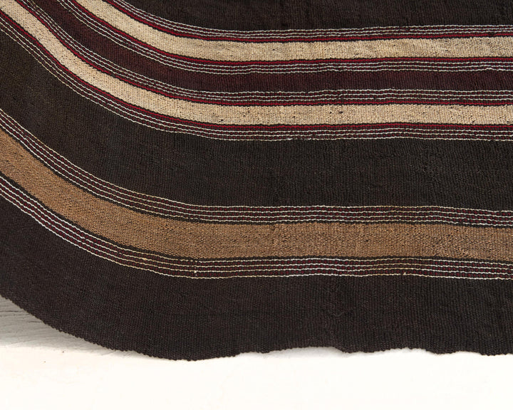 Brown Kilim Rug 6' 10" x 11' 2" | No. VR92177
